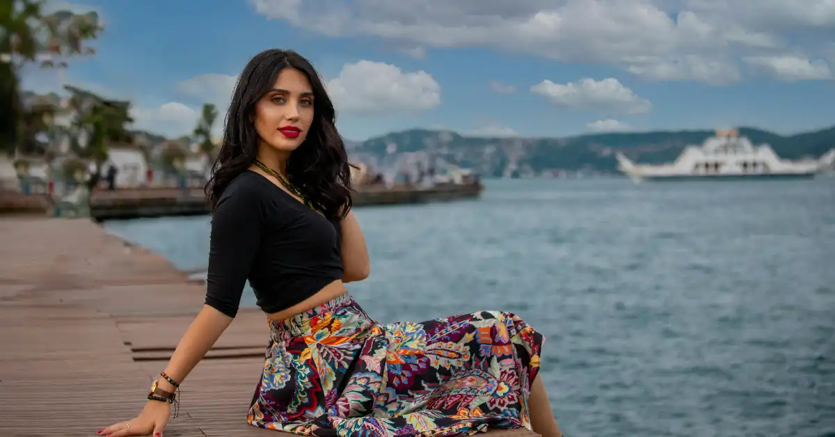 The Best 22+ Skirt Outfits You’ll Be Obsessed With